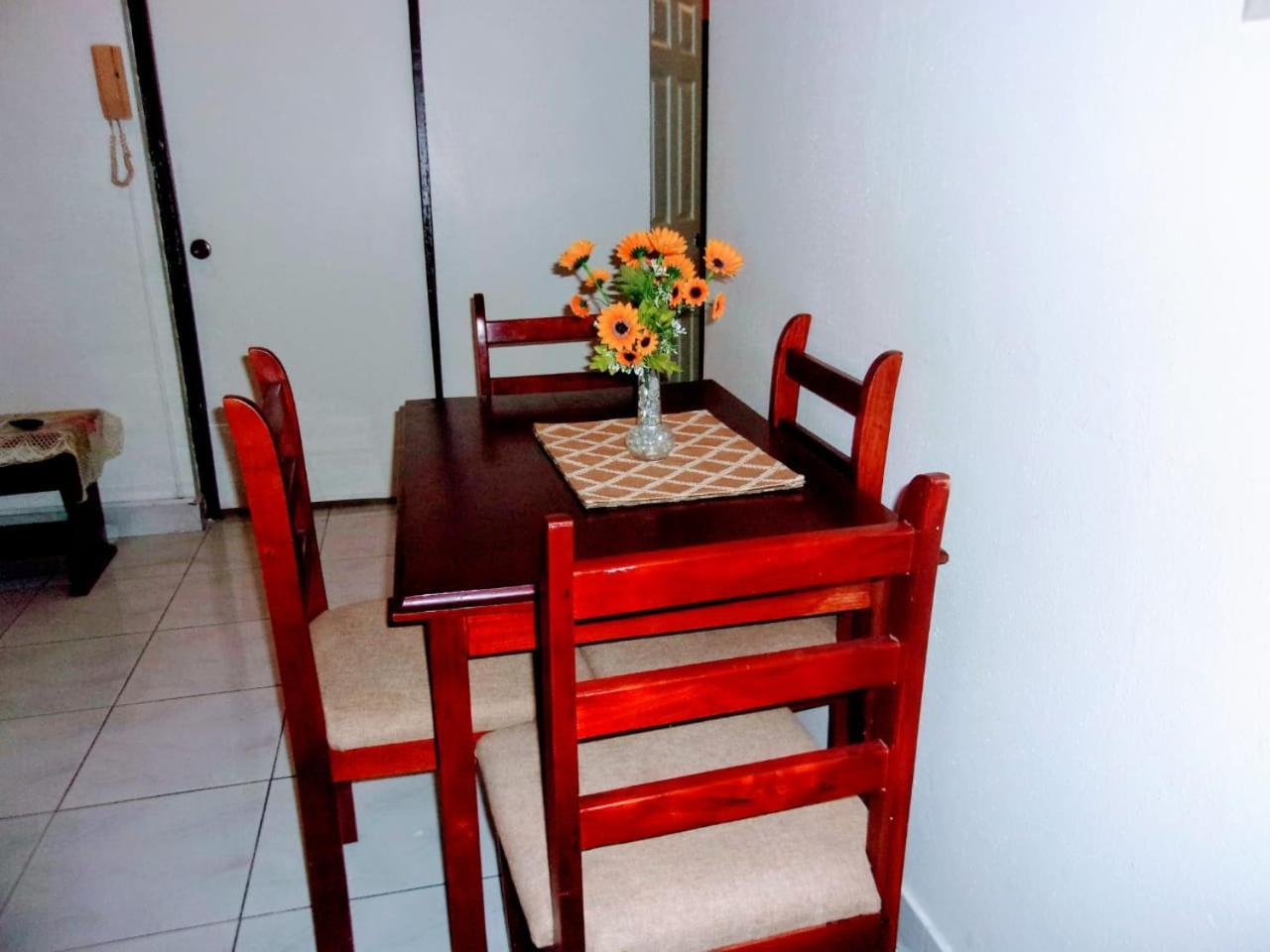 Central Oaklands Kingston Apt Экстерьер фото